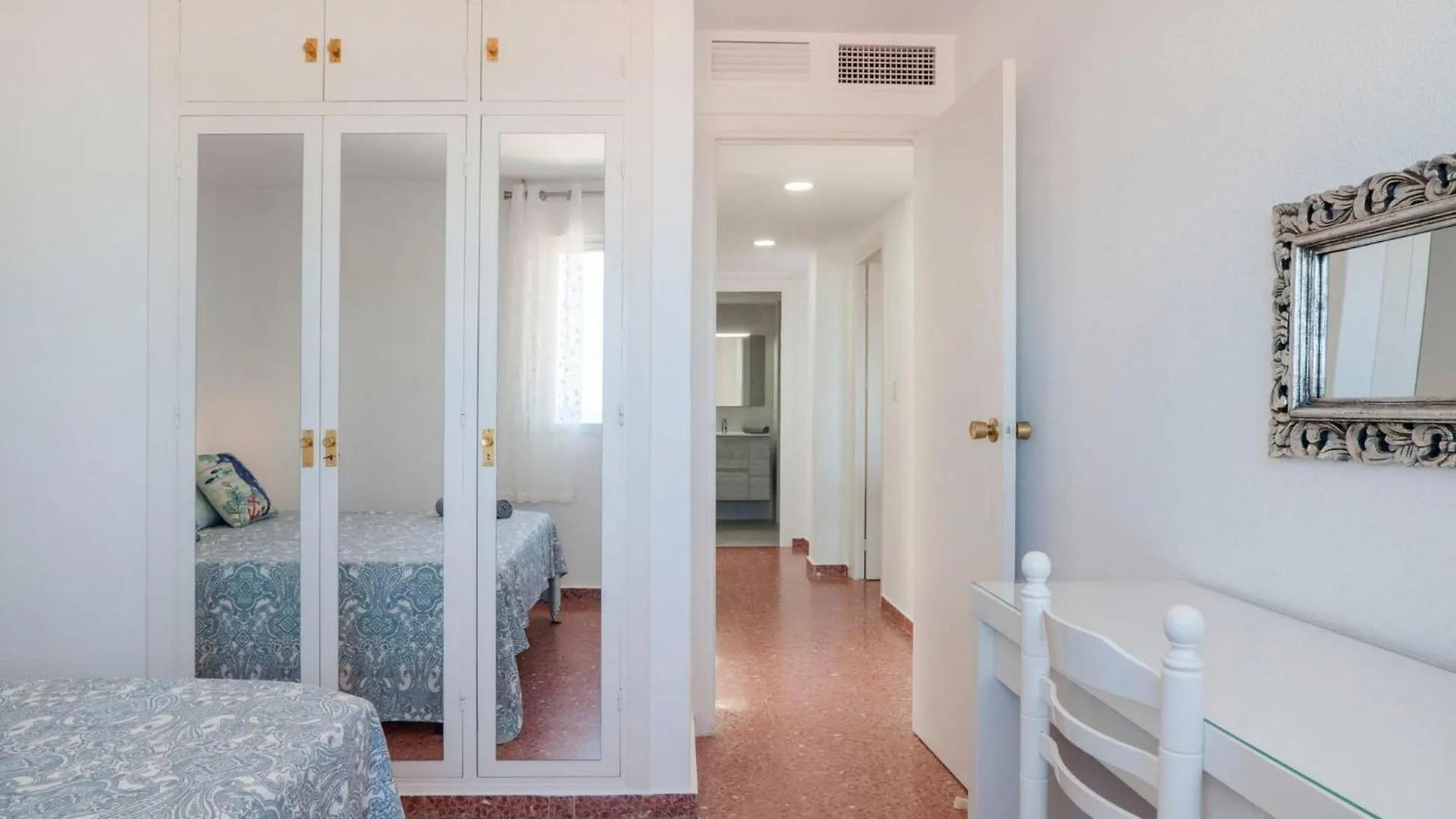 041 - Los Porches Beach Apartment Benalmádena España