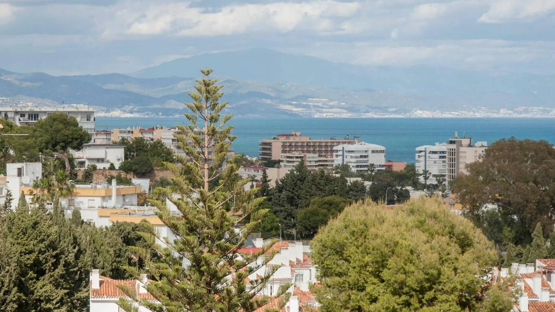 041 - Los Porches Beach Apartment Benalmadena
